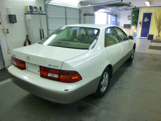 1999 Lexus ES 300 Coupe