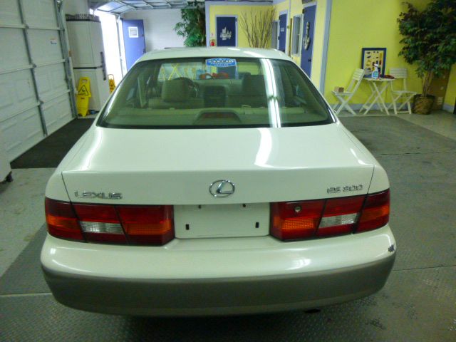 1999 Lexus ES 300 Coupe