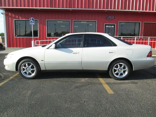 1999 Lexus ES 300 Base