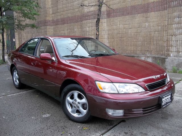1999 Lexus ES 300 Base