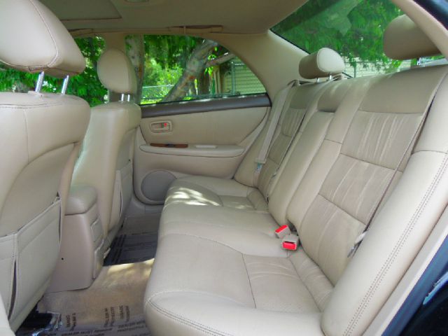 1999 Lexus ES 300 Base