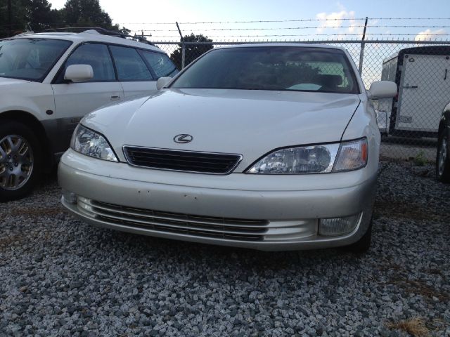 1999 Lexus ES 300 Unknown