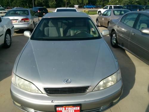1999 Lexus ES 300 Base