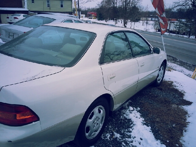 1999 Lexus ES 300 Unknown