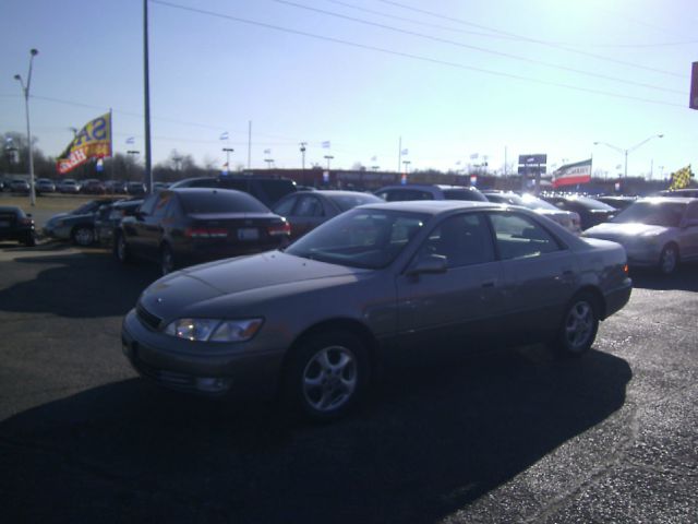 1999 Lexus ES 300 Unknown