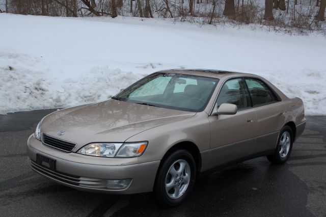 1999 Lexus ES 300 Base