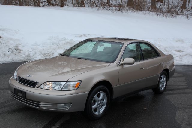 1999 Lexus ES 300 Base