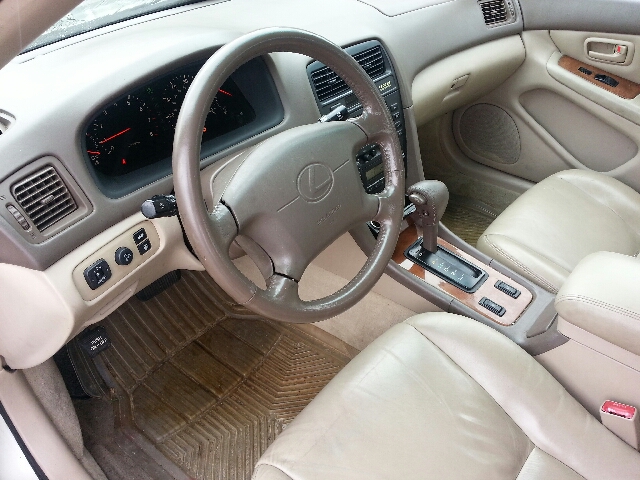 1999 Lexus ES 300 Base