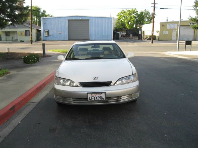 1999 Lexus ES 300 CREW CAB XLT Diesel