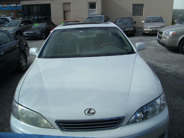 2000 Lexus ES 300 Unknown