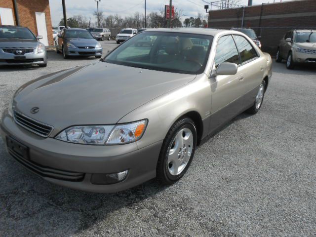 2000 Lexus ES 300 Base