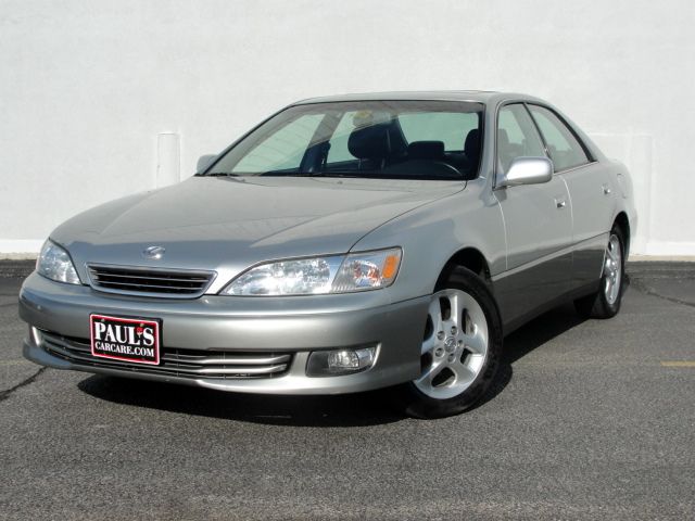 2000 Lexus ES 300 Base