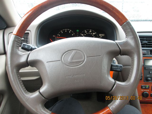 2000 Lexus ES 300 Base