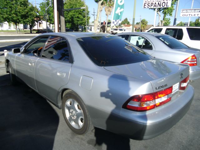 2000 Lexus ES 300 Unknown