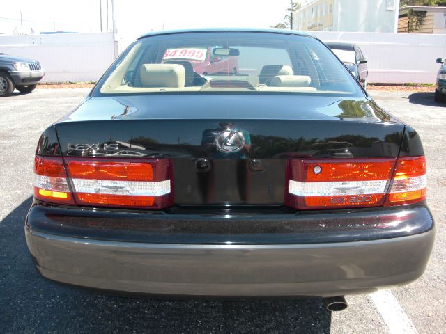2000 Lexus ES 300 Base