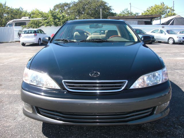 2000 Lexus ES 300 Base