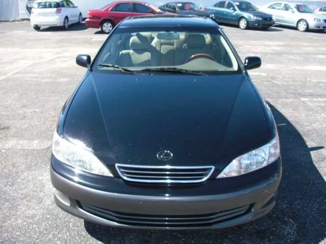 2000 Lexus ES 300 Base