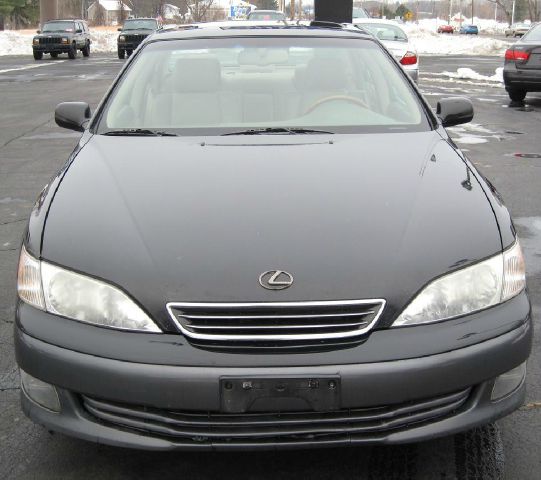 2000 Lexus ES 300 Base