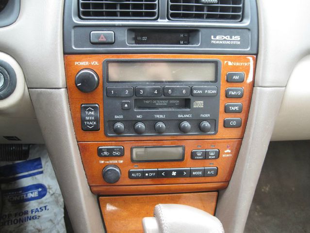 2000 Lexus ES 300 Base