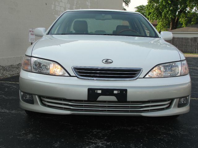 2000 Lexus ES 300 Base