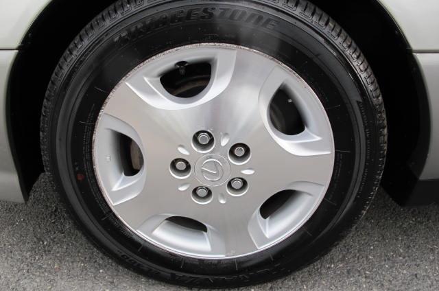 2000 Lexus ES 300 Base