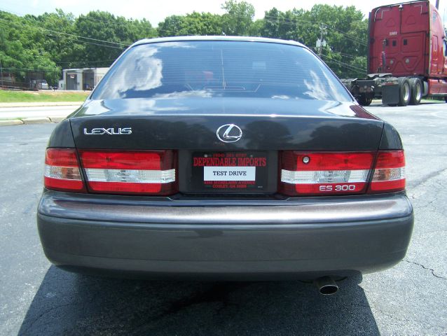 2001 Lexus ES 300 Base