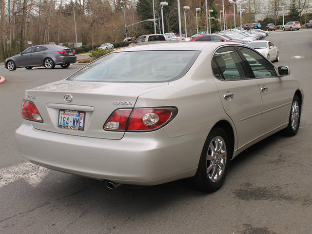 2002 Lexus ES 300 Base