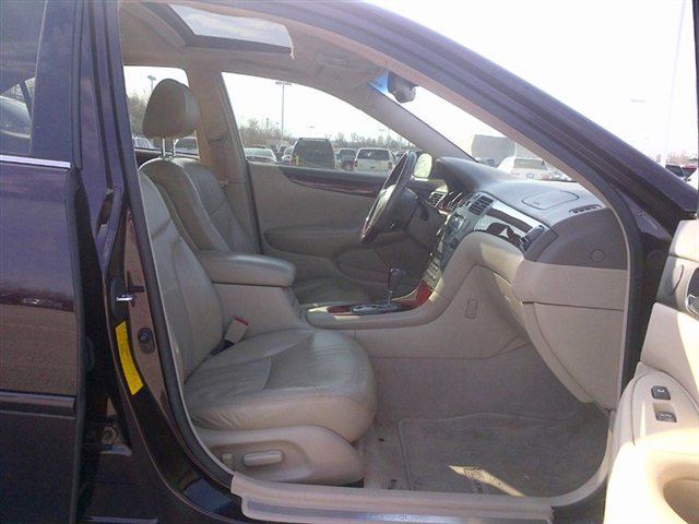 2002 Lexus ES 300 Base