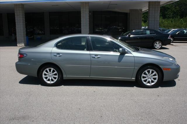 2002 Lexus ES 300 SE Sedan