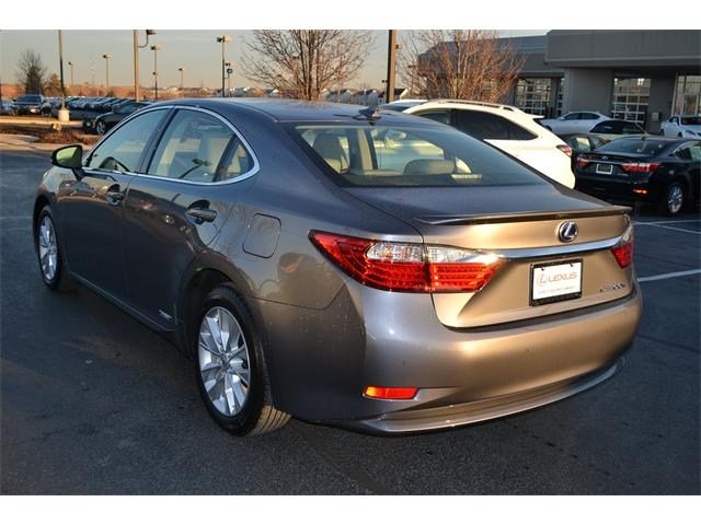 2013 Lexus ES 300h Base