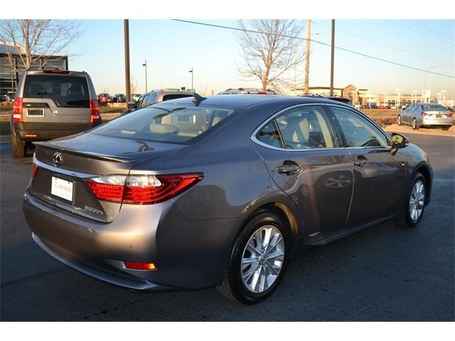 2013 Lexus ES 300h Base