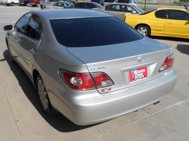 2004 Lexus ES 330 Base