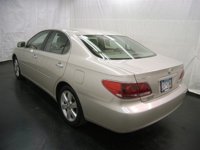 2005 Lexus ES 330 Base