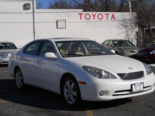 2005 Lexus ES 330 Pickup 2D 6 Ft