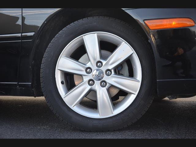 2005 Lexus ES 330 Pickup 2D 6 Ft