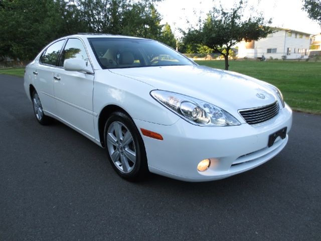 2005 Lexus ES 330 Convertible 2D