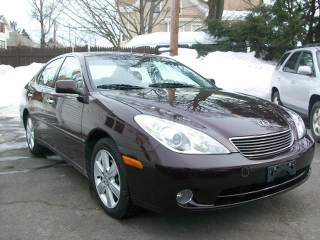 2005 Lexus ES 330 Pickup 2D 6 Ft