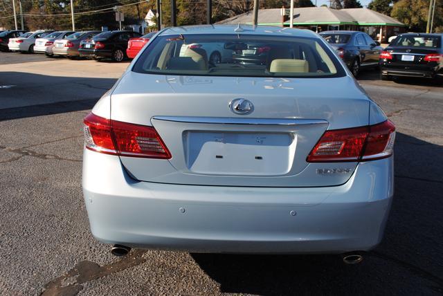 2011 Lexus ES 350 Limited Sport Utility 4D