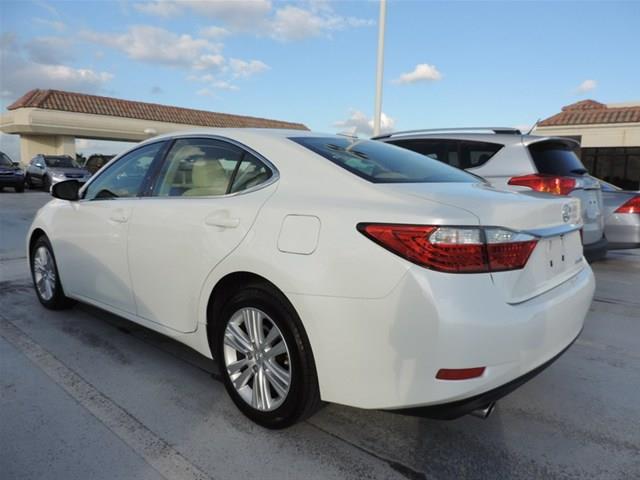 2013 Lexus ES 350 SE Sedan