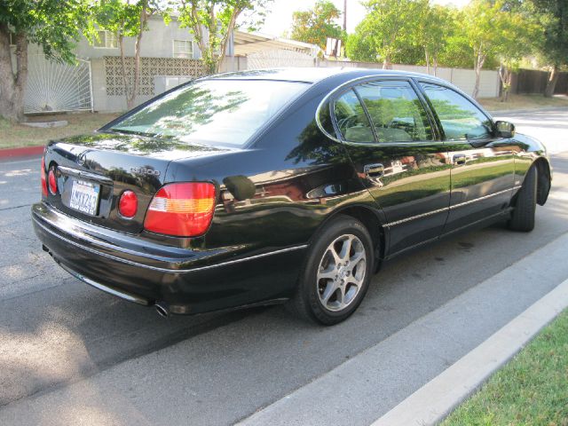 2000 Lexus GS 300 L.T. 4-w.d. 5.3L