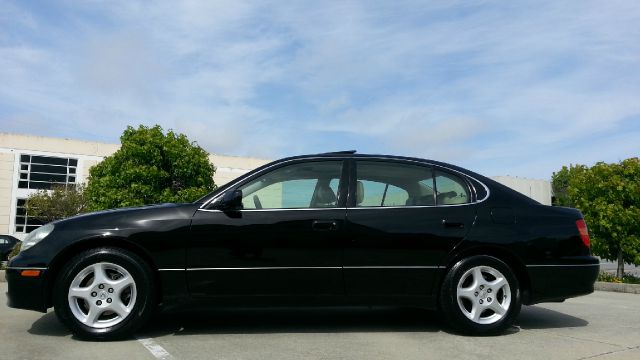 2000 Lexus GS 300 L.T. 4-w.d. 5.3L