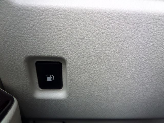 2010 Lexus GX 460 Scion XB