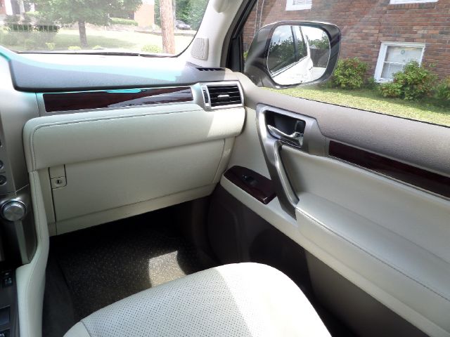 2010 Lexus GX 460 Scion XB