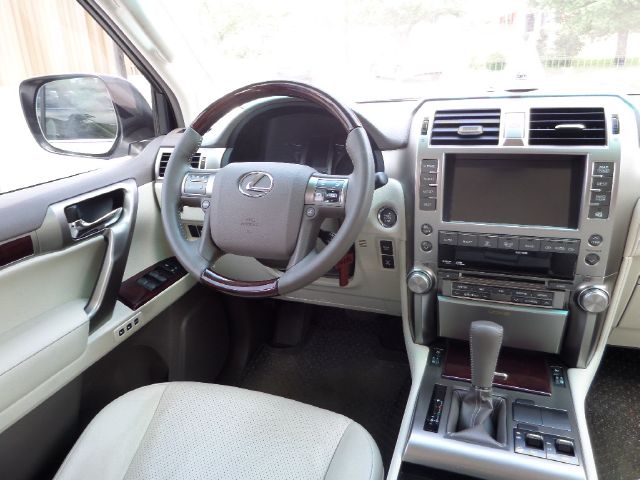 2010 Lexus GX 460 Scion XB