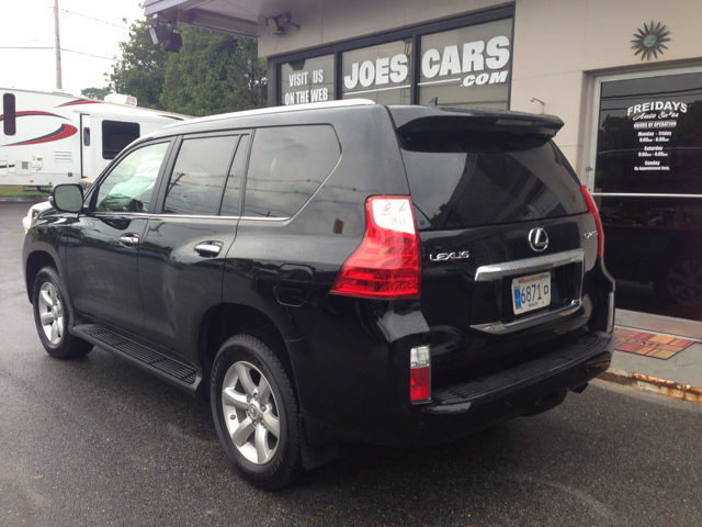 2010 Lexus GX 460 Scion XB