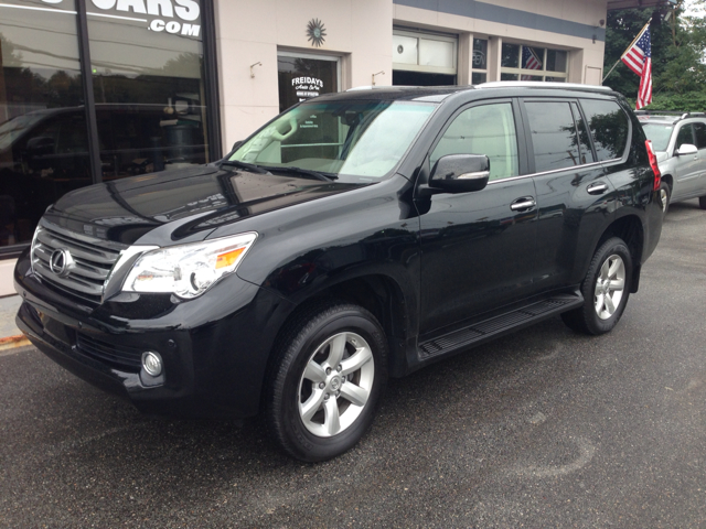 2010 Lexus GX 460 Scion XB