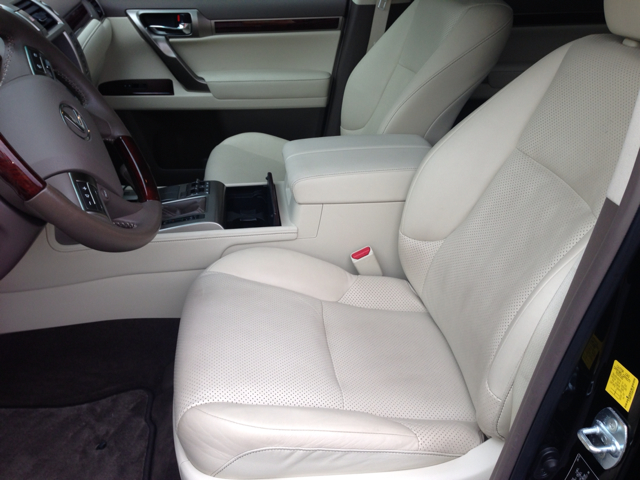 2010 Lexus GX 460 Scion XB