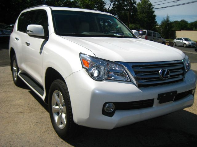 2011 Lexus GX 460 Scion XB