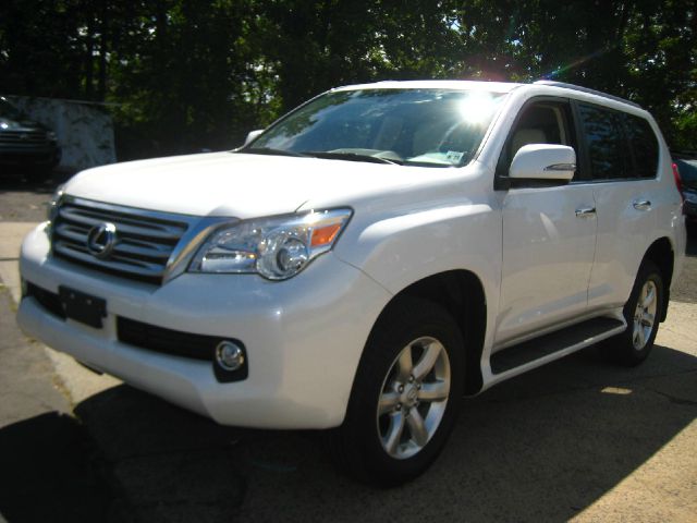 2011 Lexus GX 460 Scion XB