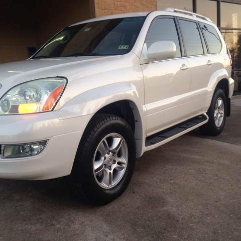 2003 Lexus GX 470 Scion XB